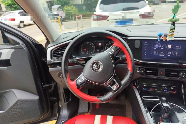 Used Volkswagen Tayron 2020 330TSI Two-Wheel Drive Luxury Smart Connectivity Version Steering Wheel