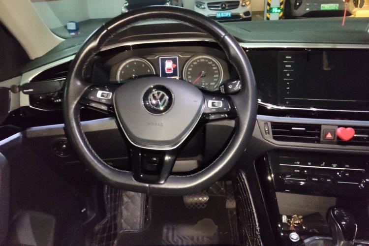Used Volkswagen Tayron 2020 330TSI Two-Wheel Drive Luxury Smart Connectivity Version Steering Wheel