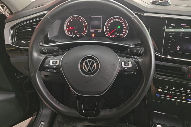 Used Volkswagen Tayron 2020 330TSI Two-Wheel Drive Luxury Smart Connectivity Version Steering Wheel