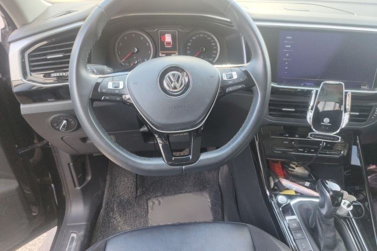 Used Volkswagen Tayron 2020 280TSI Two-Wheel Drive Luxury Connect Edition Steering Wheel