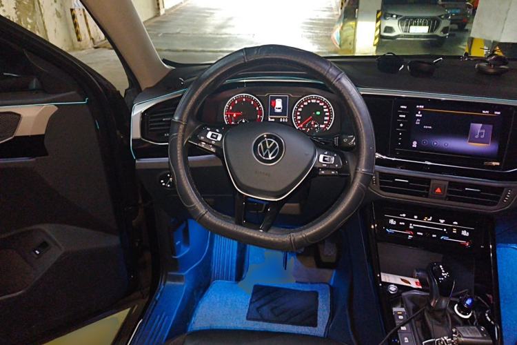Used Volkswagen Tayron 2020 280TSI Two-Wheel Drive Luxury Connect Edition Steering Wheel