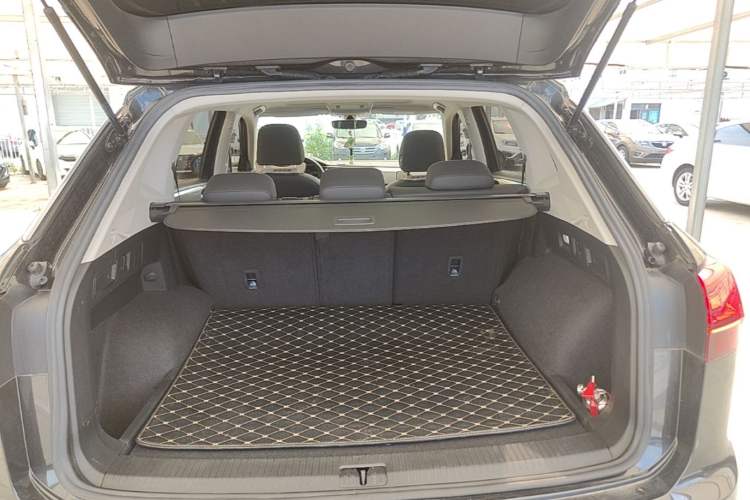Used Volkswagen Tayron 2020 330TSI Two-Wheel Drive Luxury Smart Connectivity Version Trunk