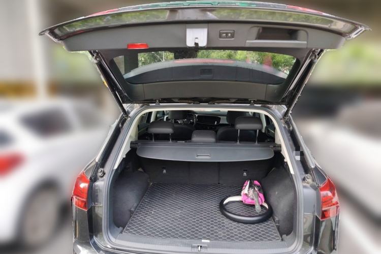 Used Volkswagen Tayron 2020 330TSI Two-Wheel Drive Luxury Smart Connectivity Version Trunk