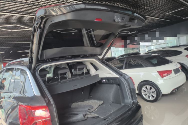 Used Volkswagen Tayron 2020 380TSI Four-Wheel Drive Luxury Connect Pro Edition Trunk