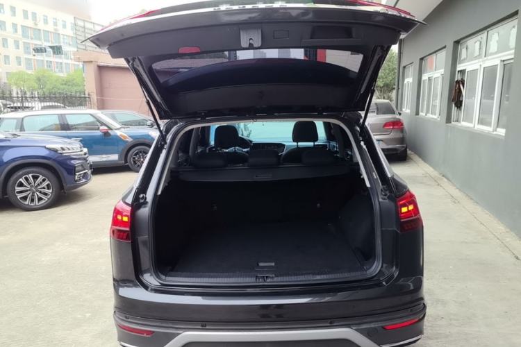 Used Volkswagen Tayron 2020 330TSI Two-Wheel Drive Luxury Smart Connectivity Version Trunk
