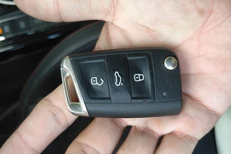 Used Volkswagen Tayron 2020 280TSI Two-Wheel Drive Luxury Connect Edition Vehicle Key