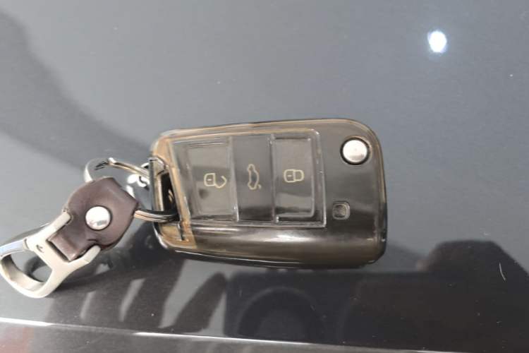 Used Volkswagen Tayron 2020 330TSI Two-Wheel Drive Luxury Smart Connectivity Version Vehicle Key