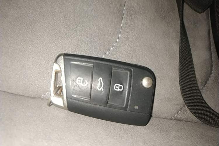 Used Volkswagen Tayron 2020 380TSI All-Wheel Drive R-Line Connected Version Vehicle Key