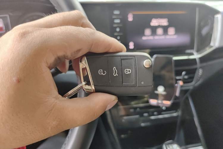 Used Volkswagen Tayron 2020 330TSI Two-Wheel Drive Luxury Smart Connectivity Version Vehicle Key
