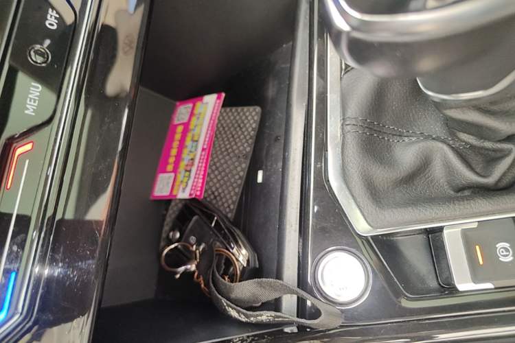 Used Volkswagen Tayron 2020 330TSI Two-Wheel Drive Luxury Smart Connectivity Version Vehicle Key