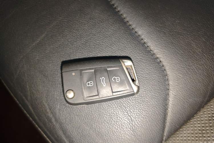 Used Volkswagen Tayron 2020 330TSI Two-Wheel Drive Luxury Smart Connectivity Version Vehicle Key