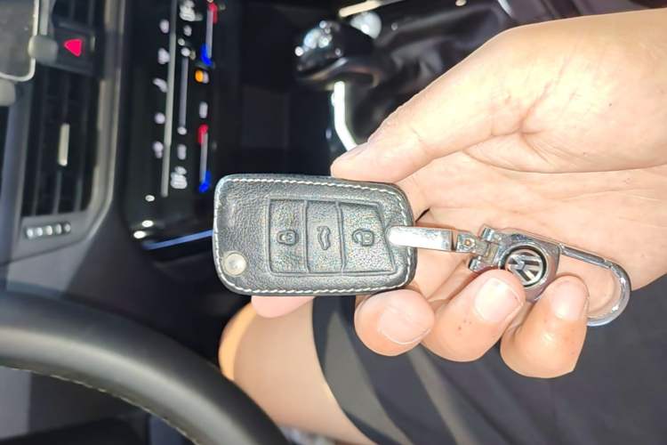 Used Volkswagen Tayron 2020 330TSI Two-Wheel Drive Luxury Smart Connectivity Version Vehicle Key