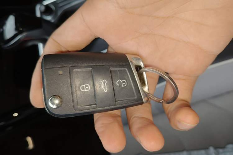 Used Volkswagen Tayron 2020 380TSI All-Wheel Drive R-Line Connected Version Vehicle Key