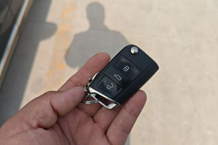 Used Volkswagen Tayron 2020 280TSI Two-Wheel Drive Luxury Connect Edition Vehicle Key