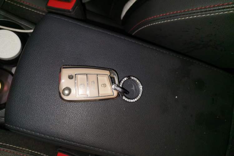 Used Volkswagen Tayron 2020 330TSI Two-Wheel Drive Luxury Smart Connectivity Version Vehicle Key