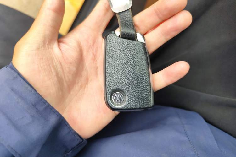 Used Volkswagen Tayron 2020 330TSI Two-Wheel Drive Luxury Smart Connectivity Version Vehicle Key