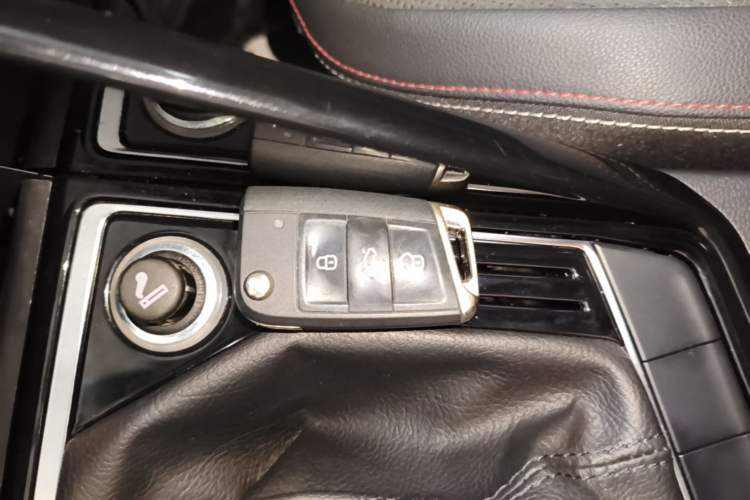 Used Volkswagen Tayron 2020 280TSI Two-Wheel Drive Luxury Connect Edition Vehicle Key