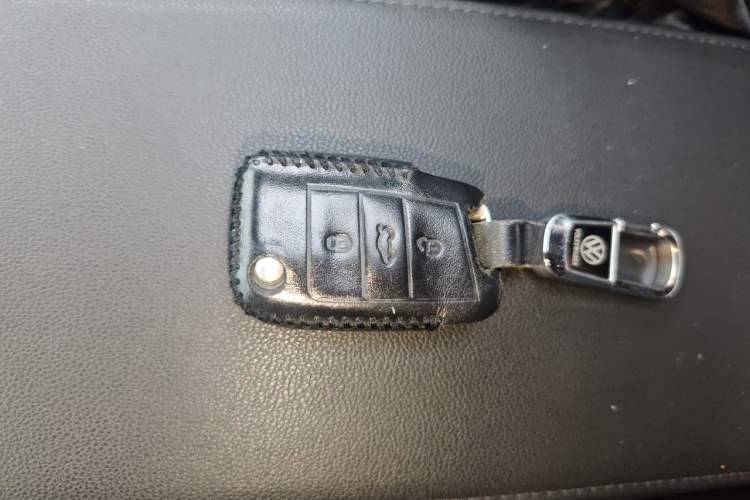 Used Volkswagen Tayron 2020 330TSI Two-Wheel Drive Luxury Smart Connectivity Version Vehicle Key