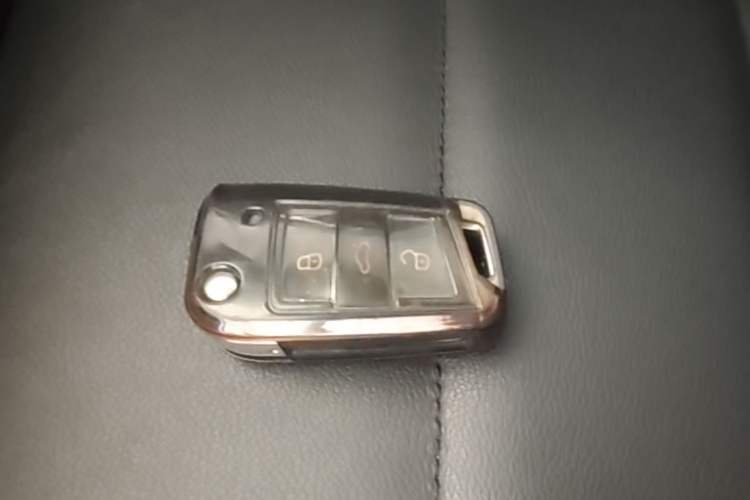 Used Volkswagen Tayron 2020 280TSI Two-Wheel Drive Luxury Connect Edition Vehicle Key