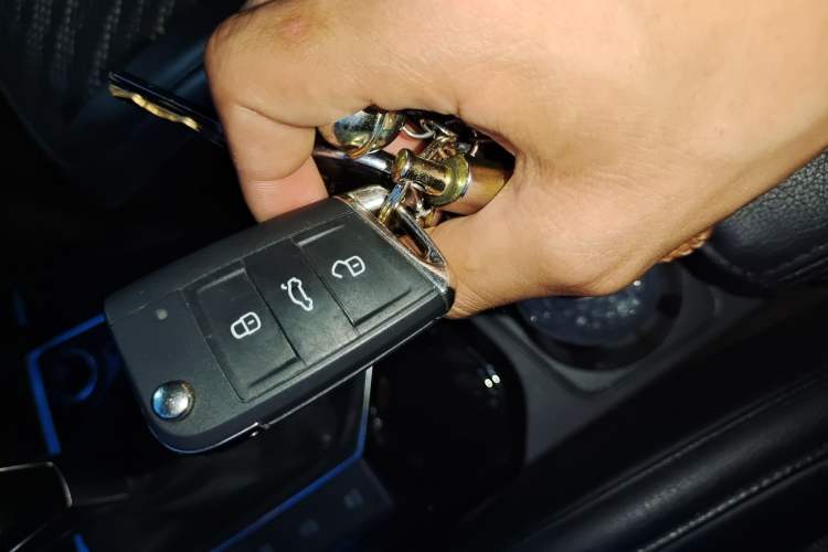 Used Volkswagen Tayron 2020 330TSI Two-Wheel Drive Luxury Smart Connectivity Version Vehicle Key