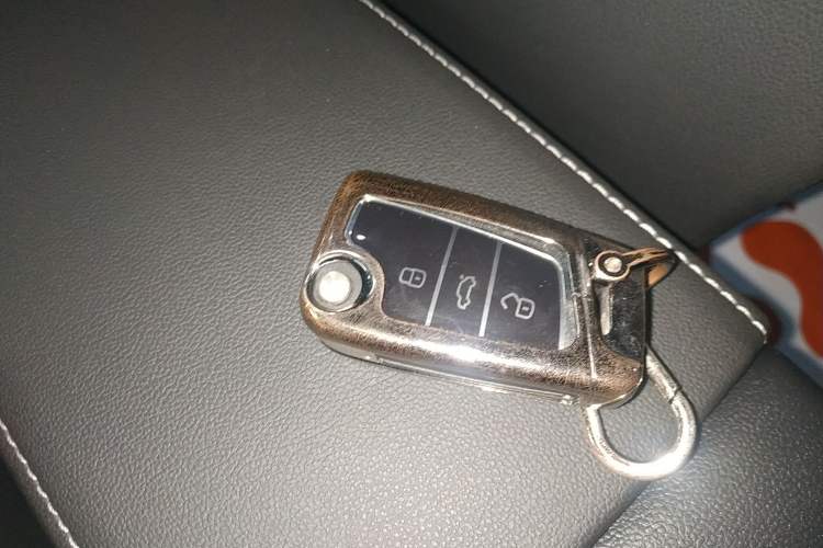 Used Volkswagen Tayron 2020 380TSI All-Wheel Drive R-Line Connected Version Vehicle Key