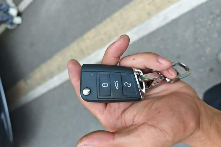 Used Volkswagen Tayron 2020 330TSI Two-Wheel Drive Luxury Smart Connectivity Version Vehicle Key