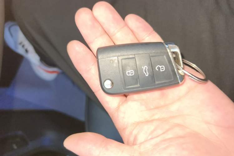 Used Volkswagen Tayron 2020 330TSI Two-Wheel Drive Luxury Smart Connectivity Version Vehicle Key