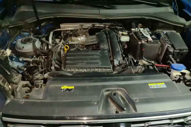 Used Volkswagen Tayron 2020 280TSI Two-Wheel Drive Luxury Connect Edition Engine Bay