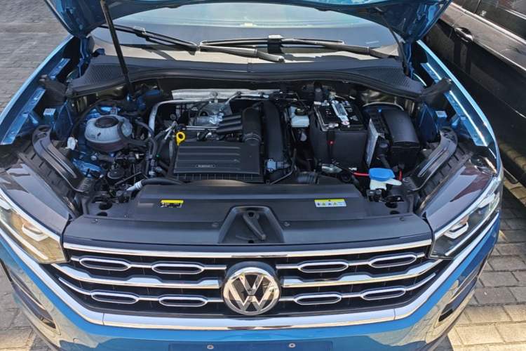 Used Volkswagen Tayron 2020 280TSI Two-Wheel Drive Luxury Connect Edition Engine Bay