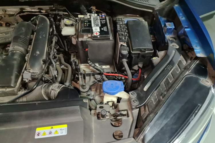 Used Volkswagen Tayron 2020 280TSI Two-Wheel Drive Luxury Connect Edition Engine Bay Left