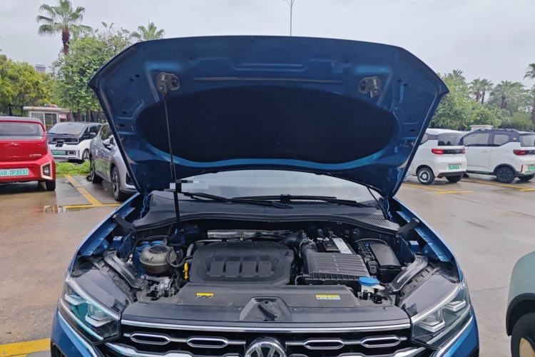 Used Volkswagen Tayron 2020 330TSI Two-Wheel Drive Luxury Smart Connectivity Version Engine Bay