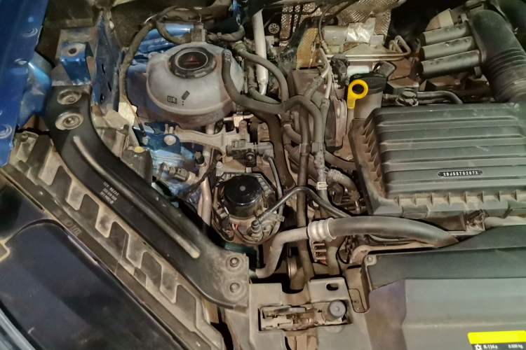 Used Volkswagen Tayron 2020 280TSI Two-Wheel Drive Luxury Connect Edition Engine Bay Right