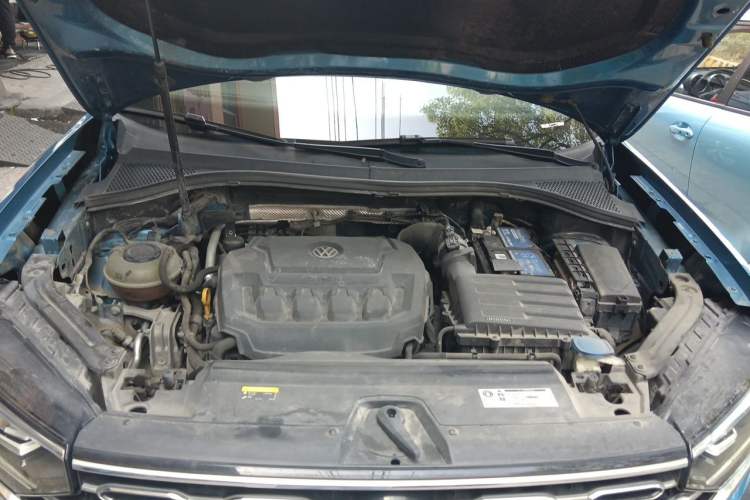 Used Volkswagen Tayron 2020 330TSI Two-Wheel Drive Luxury Smart Connectivity Version Engine Bay