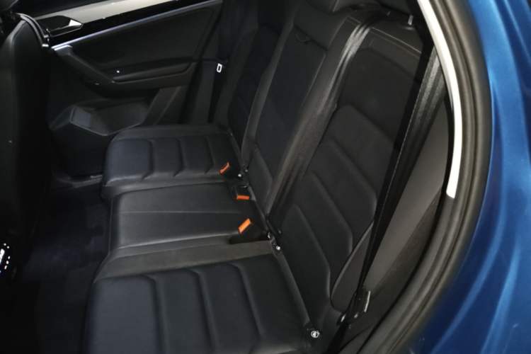 Used Volkswagen Tayron 2020 330TSI Two-Wheel Drive Luxury Smart Connectivity Version Left Rear Seat
