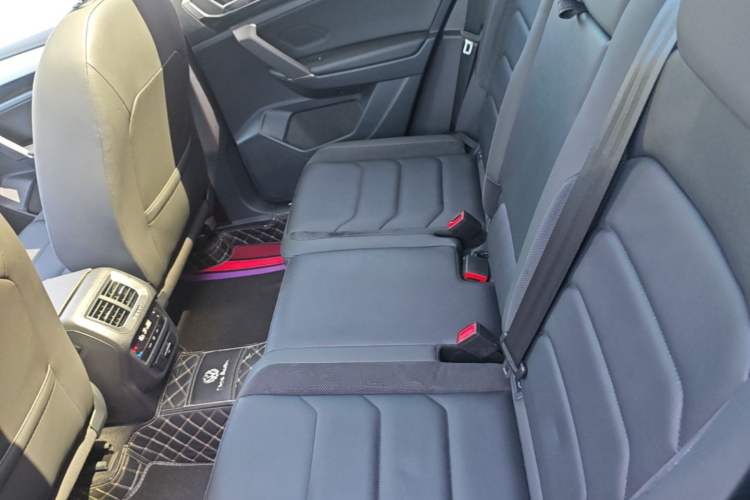 Used Volkswagen Tayron 2020 280TSI Two-Wheel Drive Luxury Connect Edition Left Rear Seat