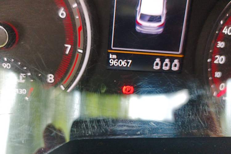 Used Volkswagen Tayron 2020 280TSI Two-Wheel Drive Luxury Connect Edition Odometer Close Up