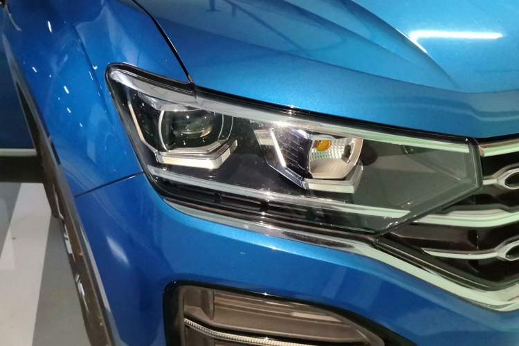 Used Volkswagen Tayron 2020 280TSI Two-Wheel Drive Luxury Connect Edition Right Front Headlight