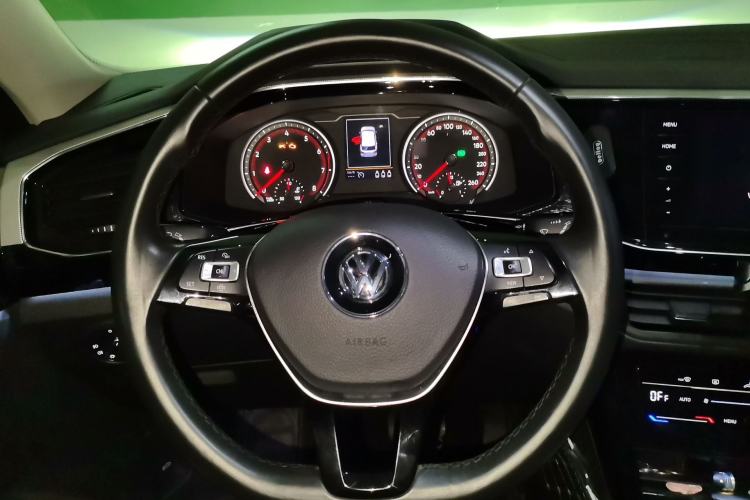 Used Volkswagen Tayron 2020 280TSI Two-Wheel Drive Luxury Connect Edition Steering Wheel