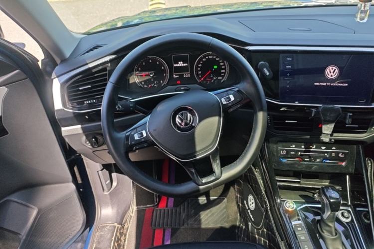 Used Volkswagen Tayron 2020 280TSI Two-Wheel Drive Luxury Connect Edition Steering Wheel