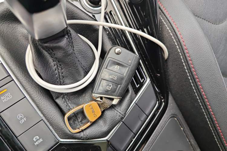 Used Volkswagen Tayron 2020 330TSI Two-Wheel Drive Luxury Smart Connectivity Version Vehicle Key
