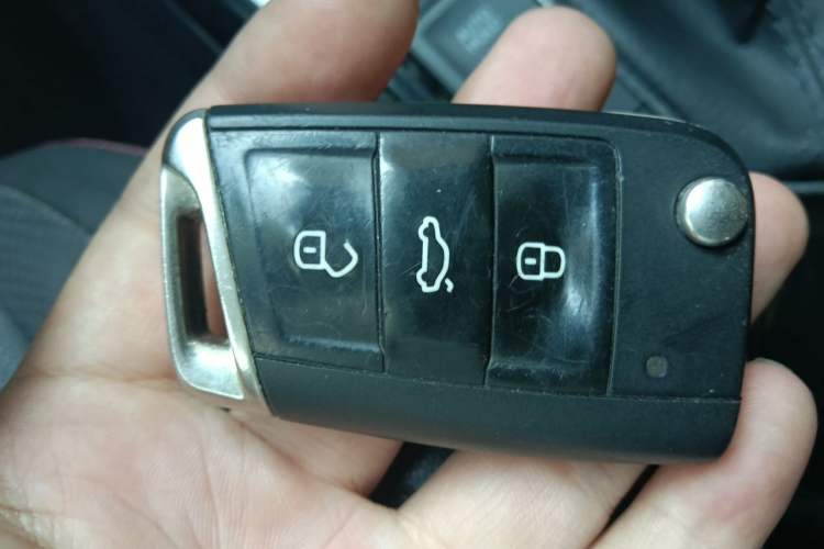 Used Volkswagen Tayron 2020 330TSI Two-Wheel Drive Luxury Smart Connectivity Version Vehicle Key
