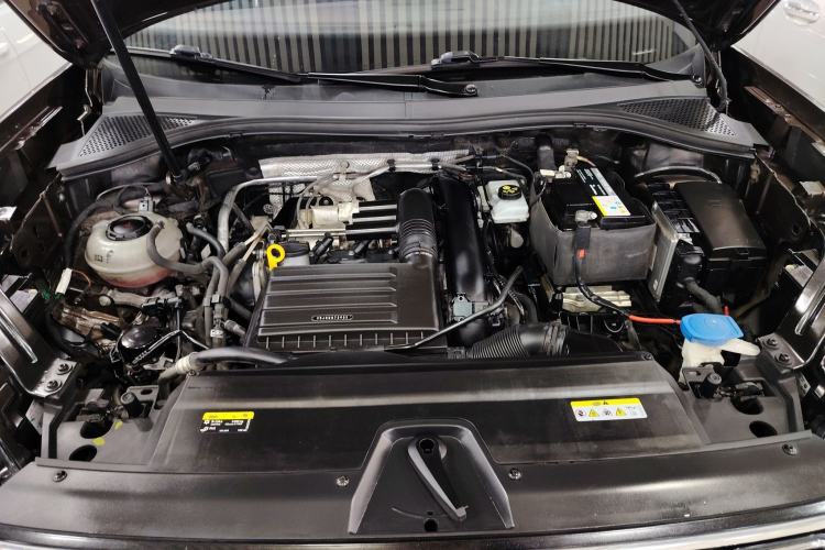 Used Volkswagen Tayron 2020 280TSI Two-Wheel Drive Luxury Connect Edition Engine Bay