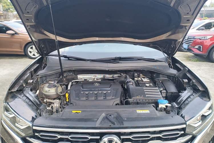 Used Volkswagen Tayron 2020 330TSI Two-Wheel Drive Luxury Smart Connectivity Version Engine Bay