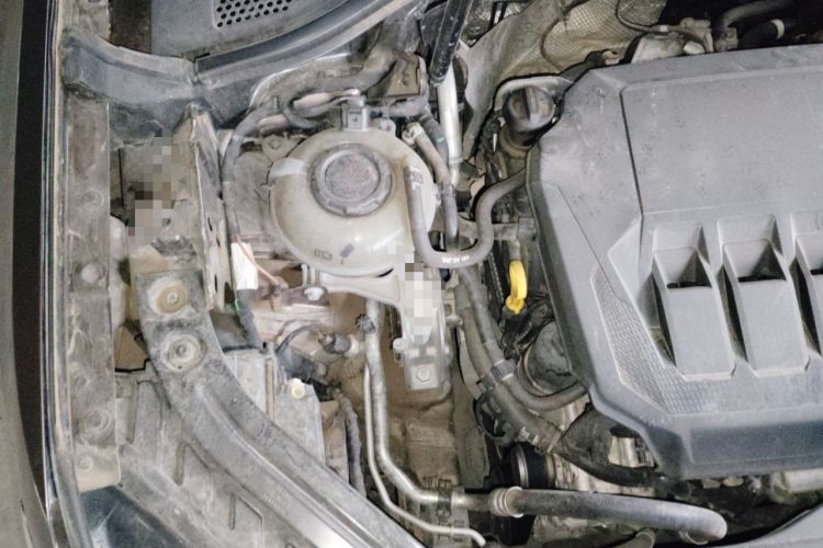 Used Volkswagen Tayron 2020 330TSI Two-Wheel Drive Luxury Smart Connectivity Version Engine Bay Left