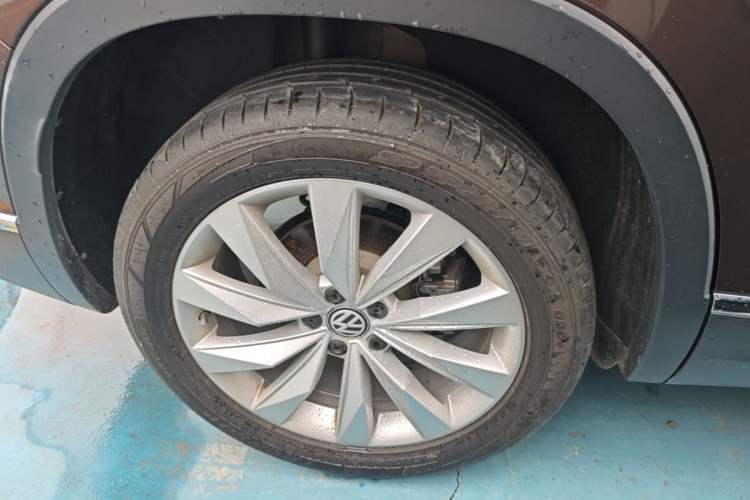Used Volkswagen Tayron 2020 330TSI Two-Wheel Drive Luxury Connected Pro Edition Exterior 5