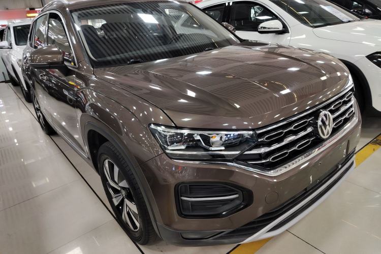 Used Volkswagen Tayron 2020 280TSI Two-Wheel Drive Luxury Connect Edition Front Right 45 Deg