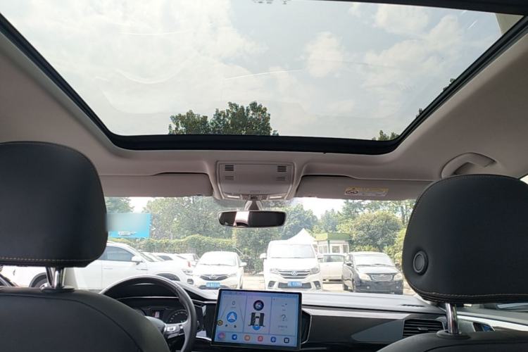 Used Volkswagen Tayron 2020 330TSI Two-Wheel Drive Luxury Smart Connectivity Version Headliner