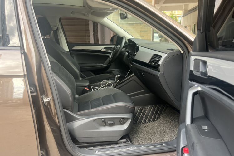 Used Volkswagen Tayron 2020 330TSI Two-Wheel Drive Luxury Smart Connectivity Version Interior 1