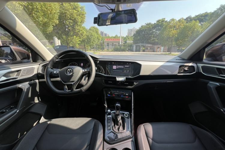 Used Volkswagen Tayron 2020 330TSI Two-Wheel Drive Luxury Smart Connectivity Version Interior 3