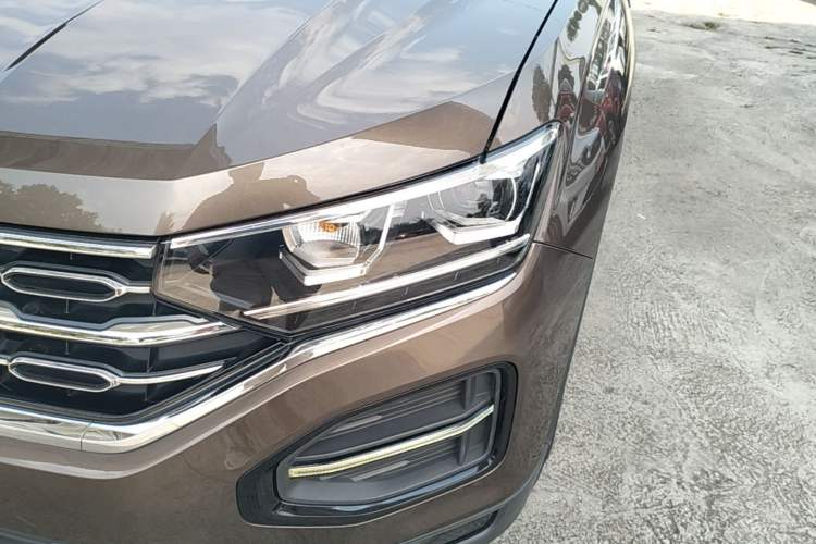 Used Volkswagen Tayron 2020 330TSI Two-Wheel Drive Luxury Smart Connectivity Version Left Front Headlight